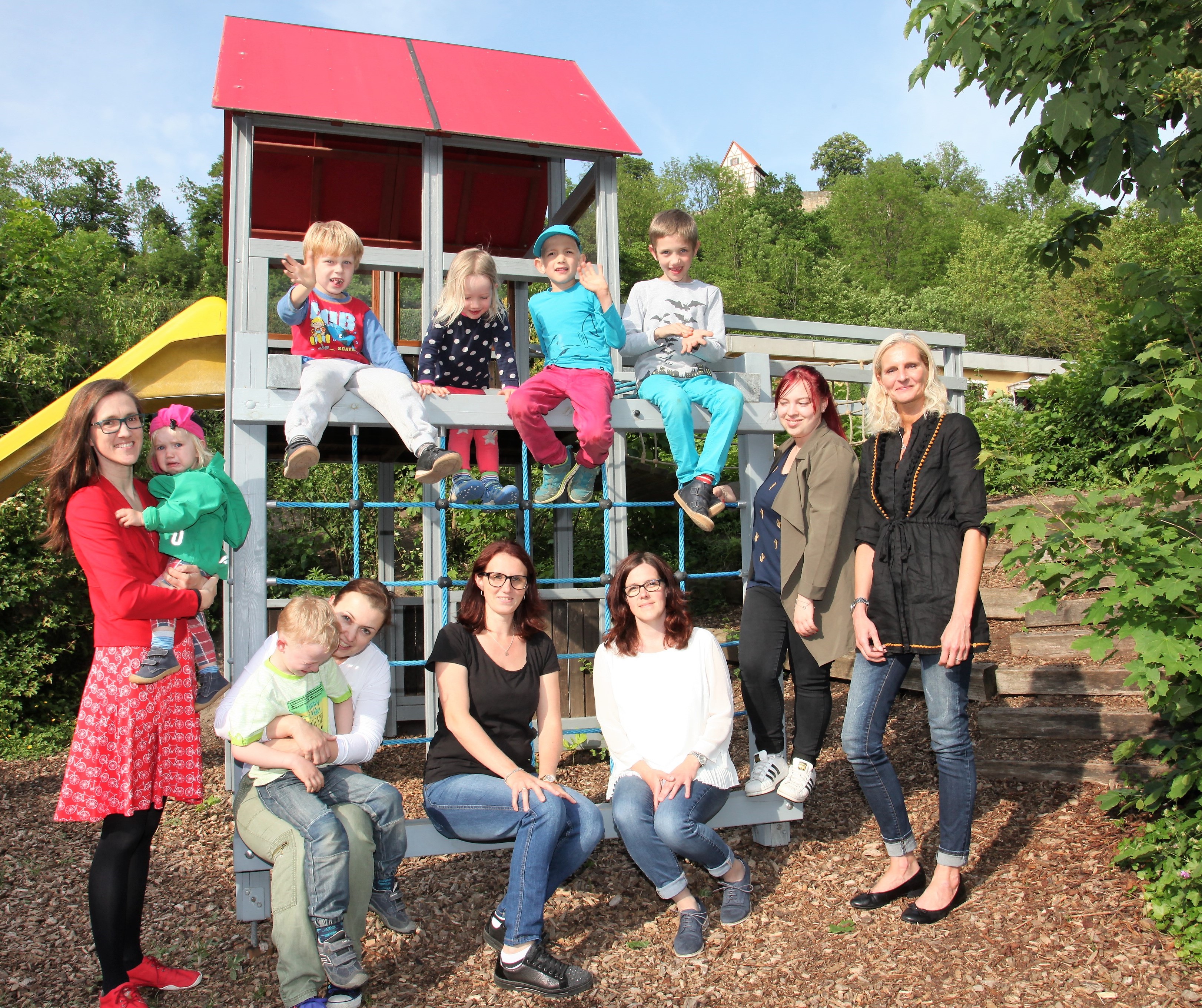 Der BRK-Kindergarten in Königsberg bietet mit seinen erweiterten Öffnungszeiten flexible Betreuungsmöglichkeiten für Kinder an..