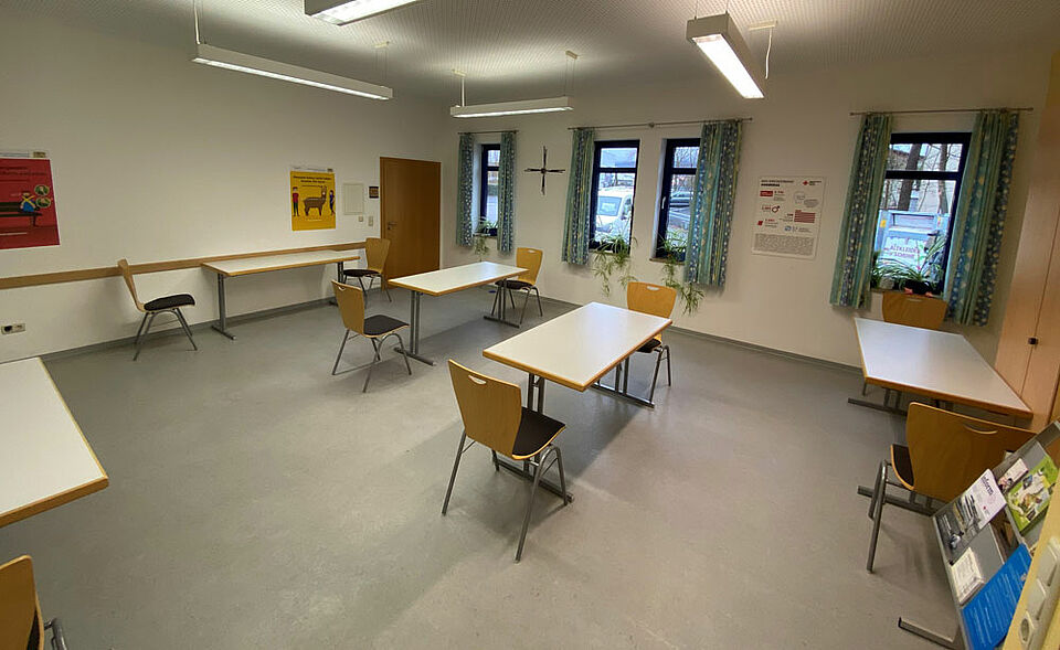 Der Wartebereich: Hier können Impflinge nach ihrer Ankunft kurz warten, bis sie an der Reihe sind.