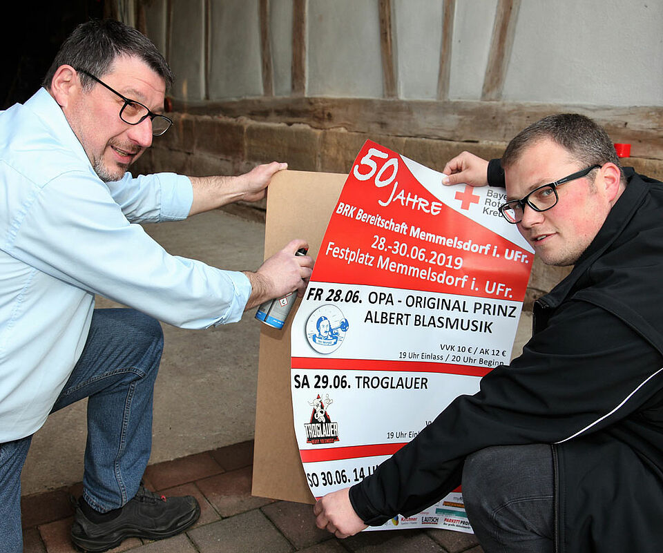 Die Vorbereitungen für das Festwochenende der BRK-Bereitschaft Memmelsdorf laufen auf Hochtouren. (Foto: Michael Will / BRK)